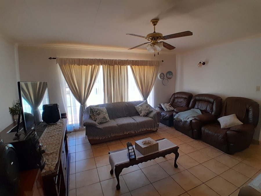 4 Bedroom Property for Sale in Kathu Northern Cape